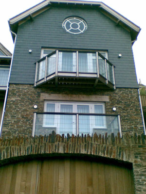 Devon Spirals, Balconies